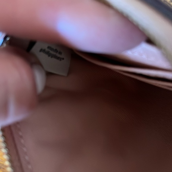 Coach dual pocket wallet monogrammed front with a pebbled, leather backside - Picture 6 of 9